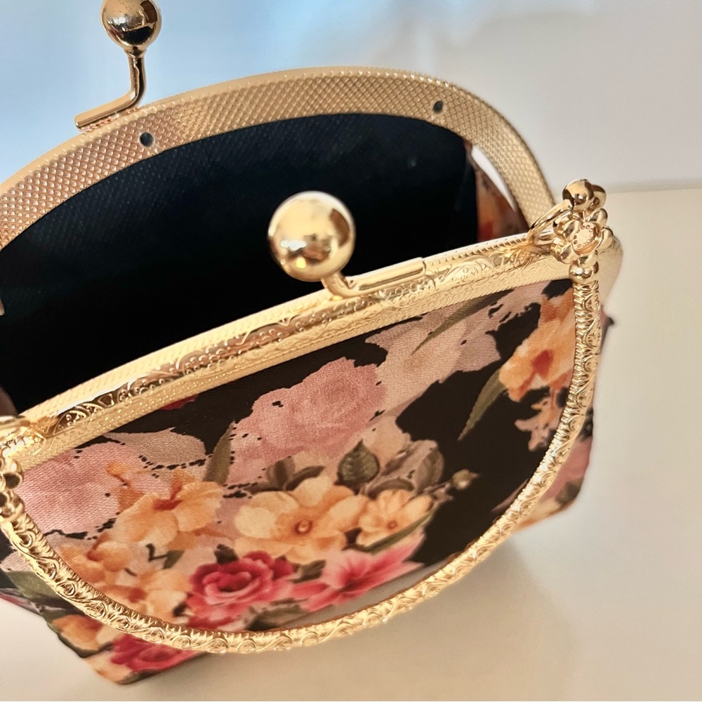 Floral Kiss Lock Clutch Gold Hoop Handle Purse - Picture 9 of 14